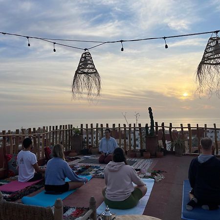 Berber Waves Surf House Hostel Tamraght Екстериор снимка