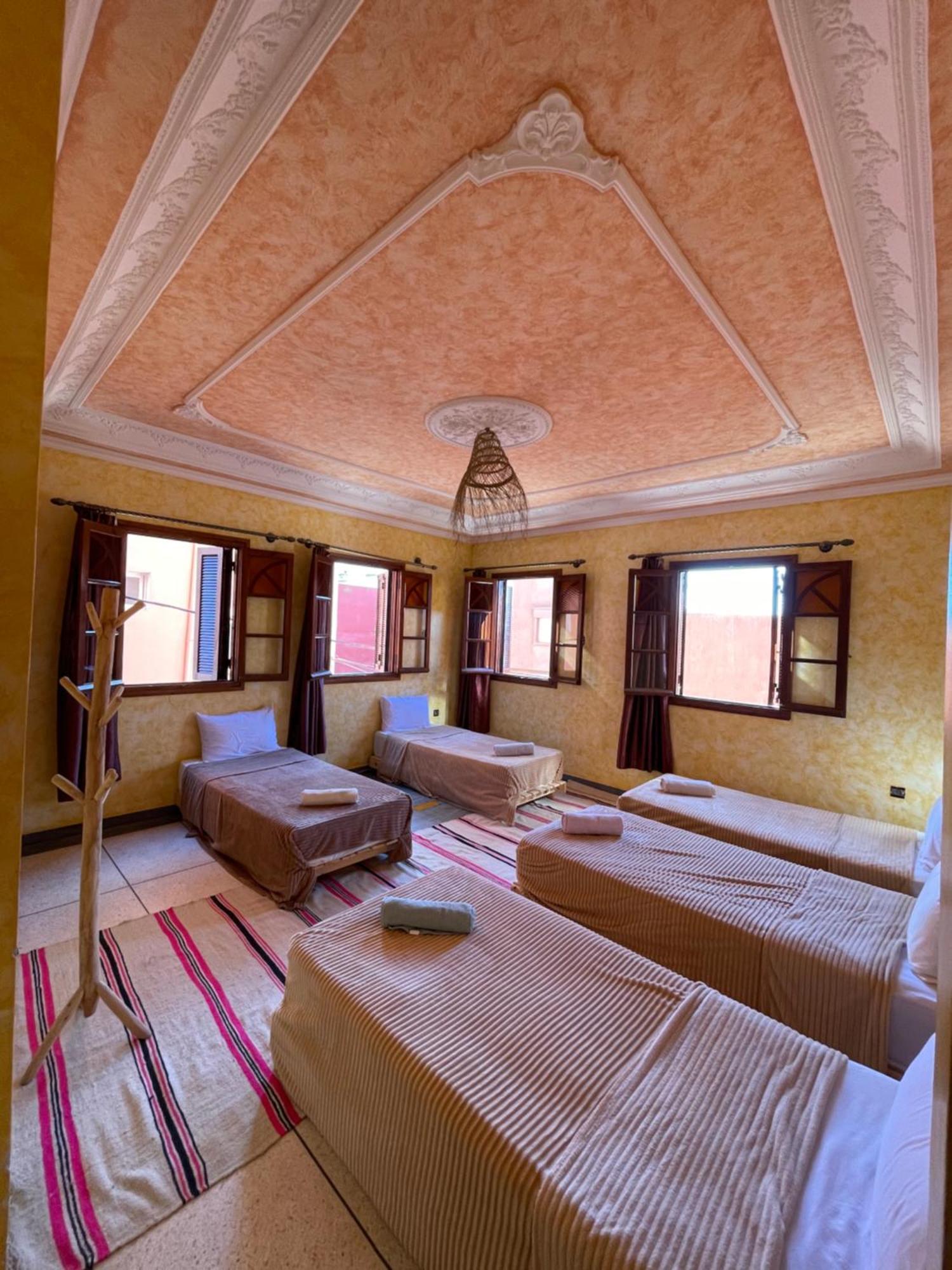 Berber Waves Surf House Hostel Tamraght Екстериор снимка