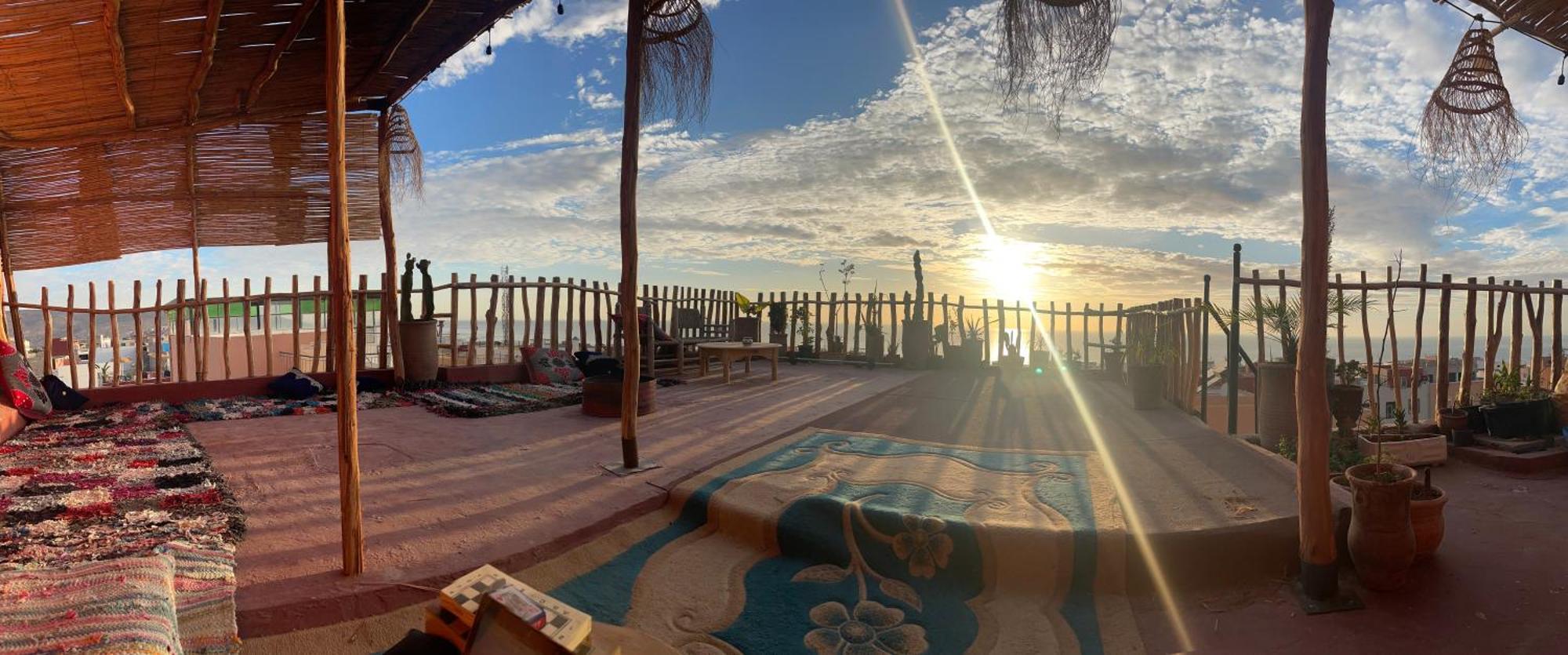 Berber Waves Surf House Hostel Tamraght Екстериор снимка