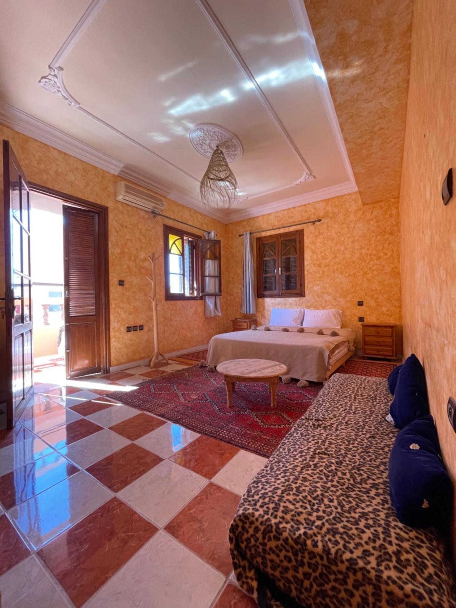 Berber Waves Surf House Hostel Tamraght Екстериор снимка