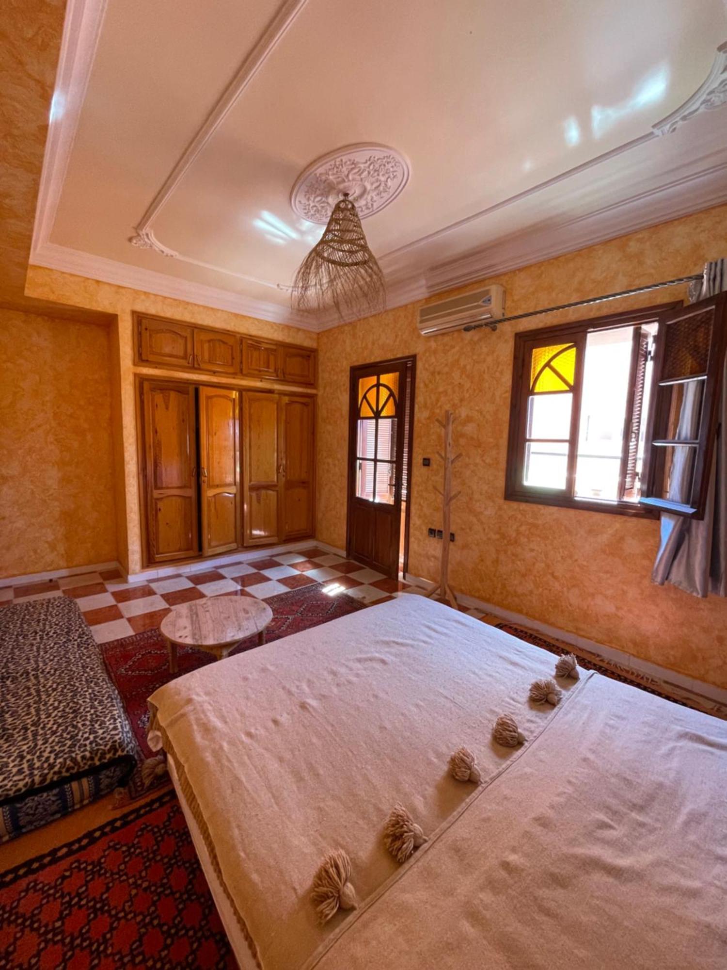 Berber Waves Surf House Hostel Tamraght Екстериор снимка